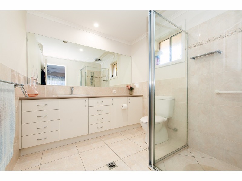 4 Cremin Court, Thurgoona NSW 2640