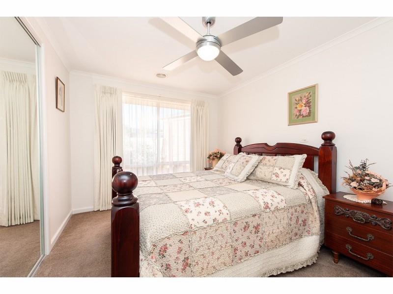 4 Cremin Court, Thurgoona NSW 2640