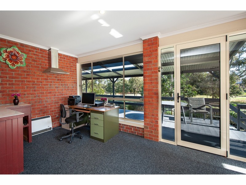 4 Cremin Court, Thurgoona NSW 2640