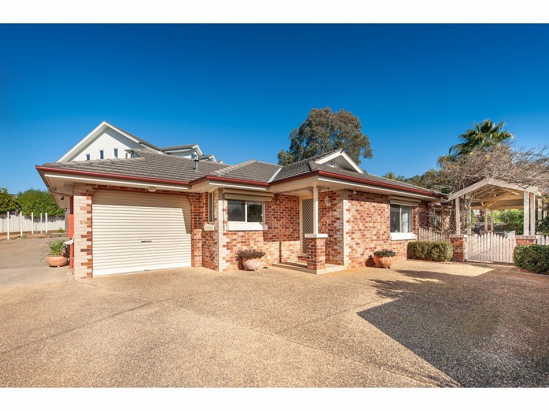 28 Hamilton Valley Court, Lavington NSW 2641