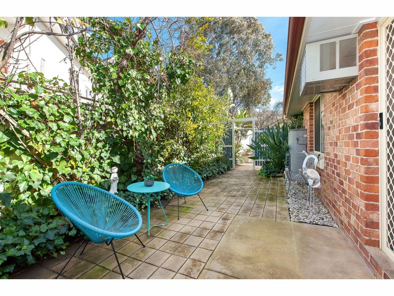 28 Hamilton Valley Court, Lavington NSW 2641