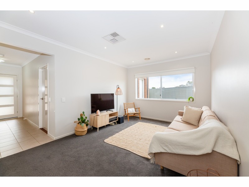 753 Centaur Road, Lavington NSW 2641