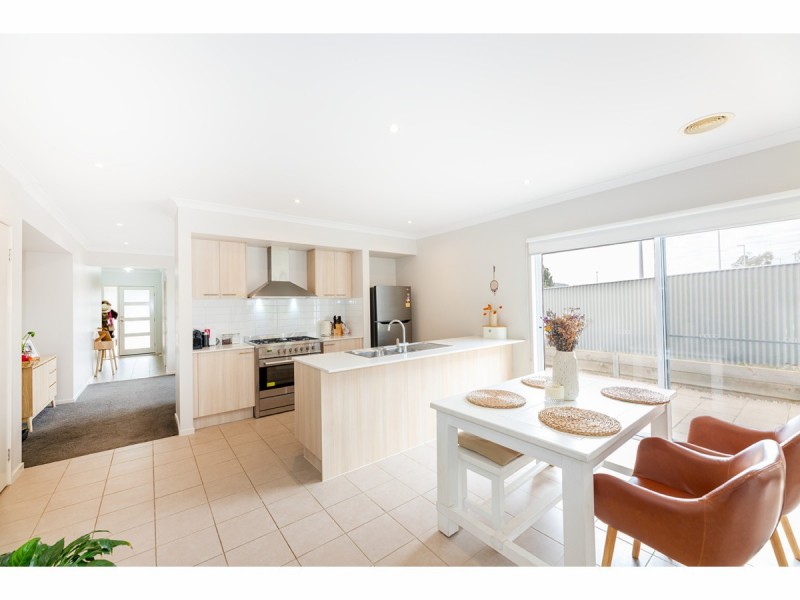 753 Centaur Road, Lavington NSW 2641