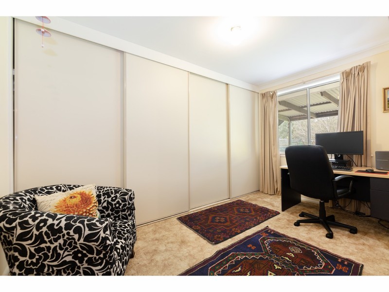 604 Krautz Street, Lavington NSW 2641