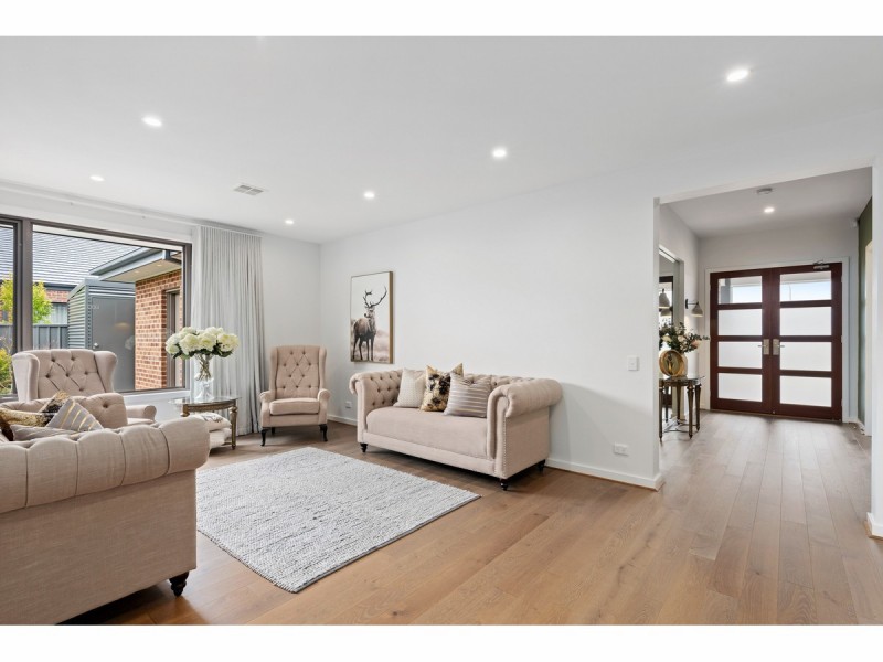 21 Yarrabee Drive, Wirlinga NSW 2640