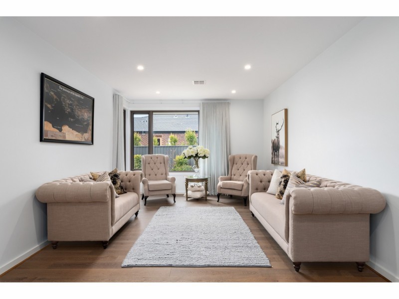 21 Yarrabee Drive, Wirlinga NSW 2640