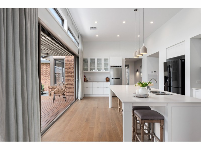 21 Yarrabee Drive, Wirlinga NSW 2640