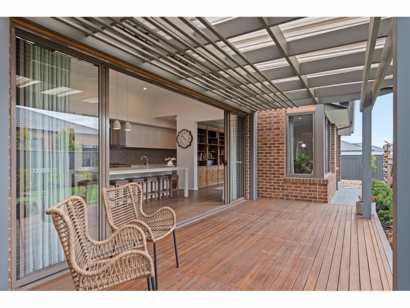 21 Yarrabee Drive, Wirlinga NSW 2640