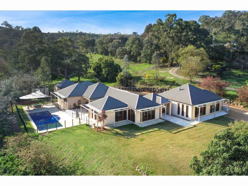 301 Splitters Creek Road, Splitters Creek NSW 2640