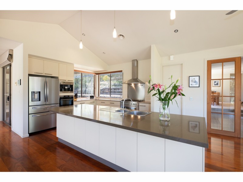 301 Splitters Creek Road, Splitters Creek NSW 2640