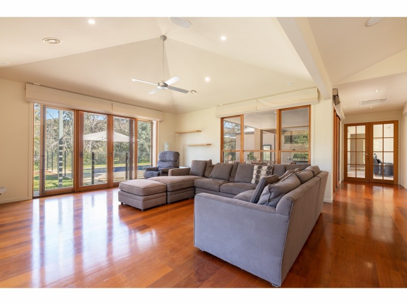 301 Splitters Creek Road, Splitters Creek NSW 2640