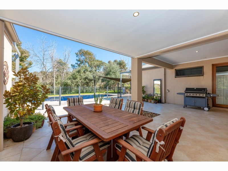 301 Splitters Creek Road, Splitters Creek NSW 2640