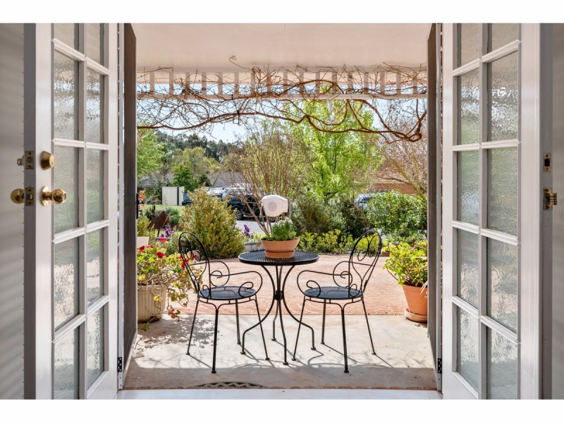 1 The Copse, Thurgoona NSW 2640