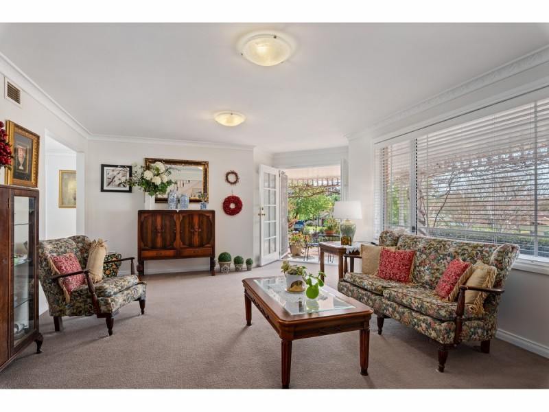 1 The Copse, Thurgoona NSW 2640