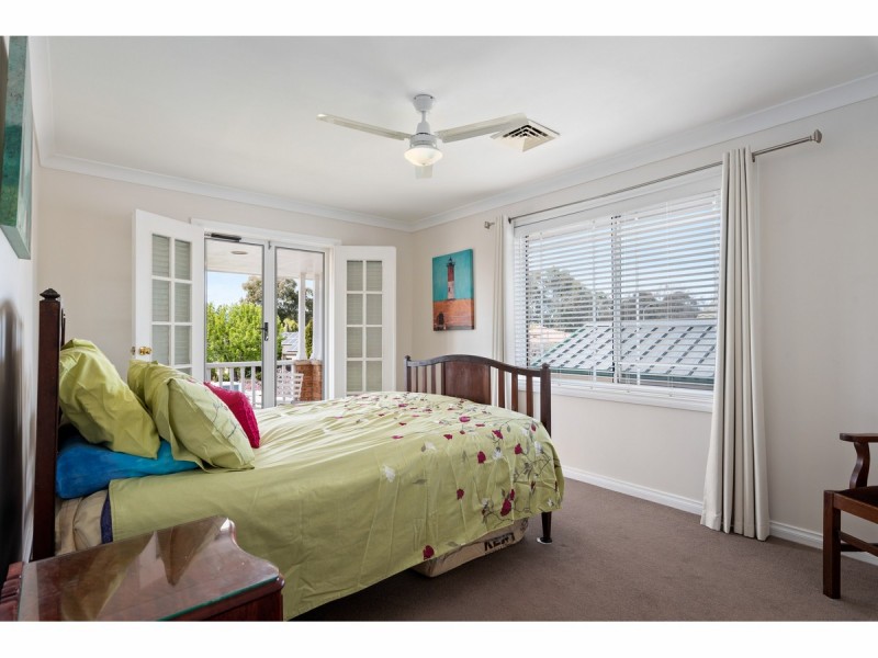 1 The Copse, Thurgoona NSW 2640