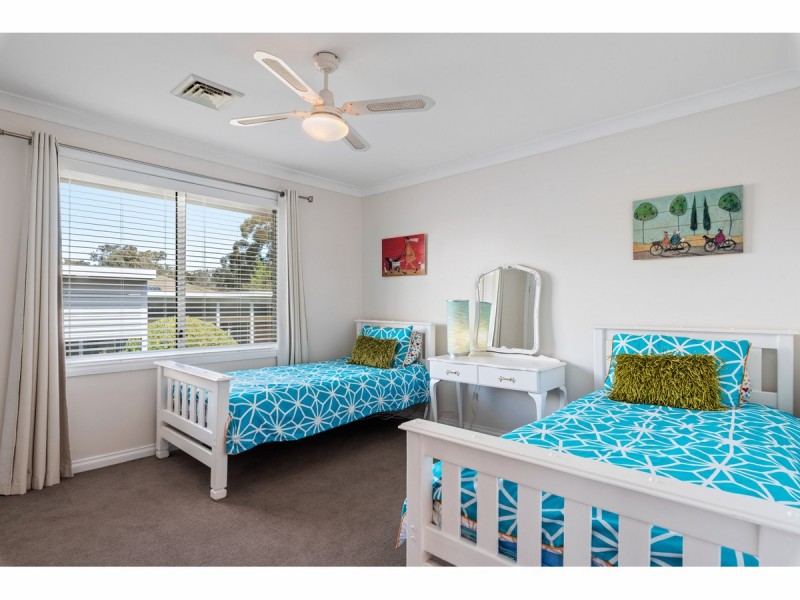 1 The Copse, Thurgoona NSW 2640