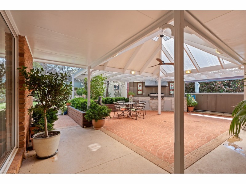 1 The Copse, Thurgoona NSW 2640