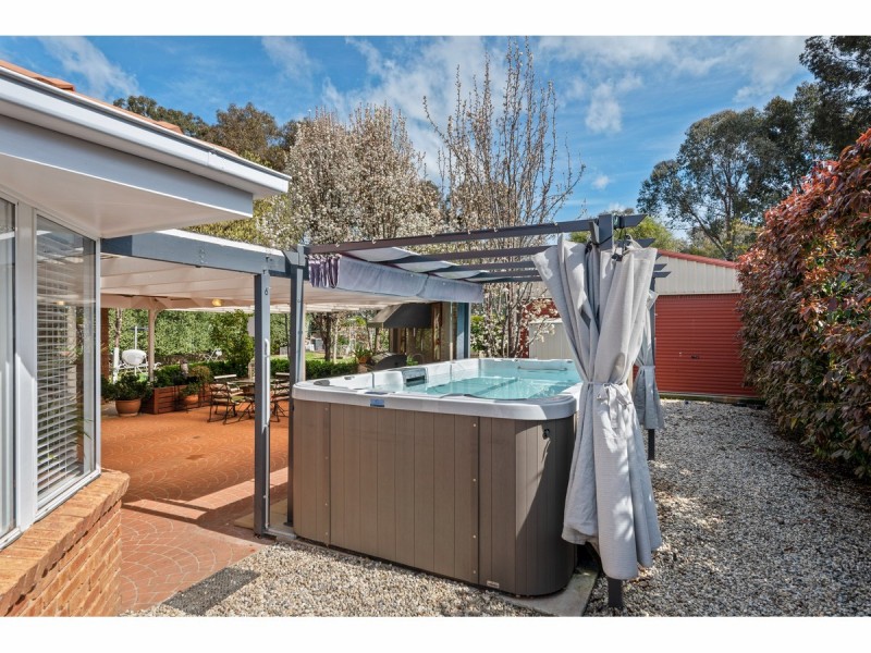 1 The Copse, Thurgoona NSW 2640