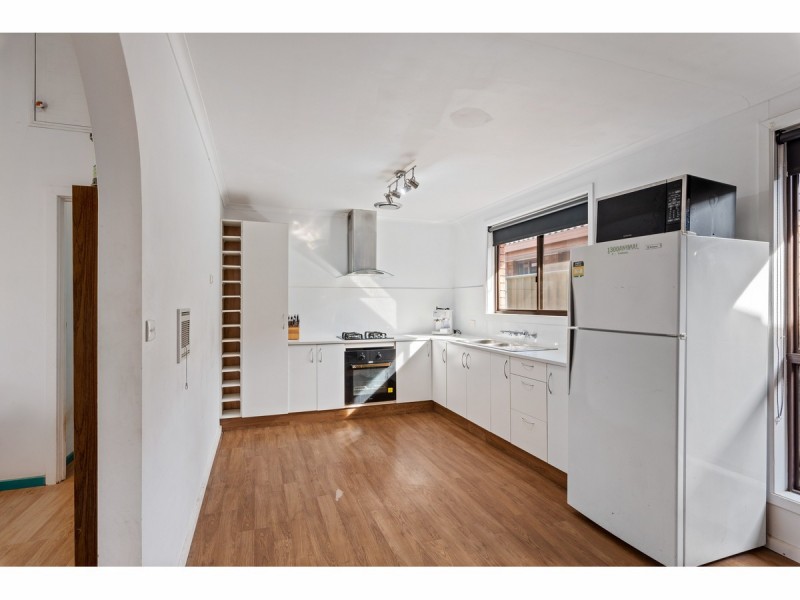 1/535 Margaret Place, Lavington NSW 2641