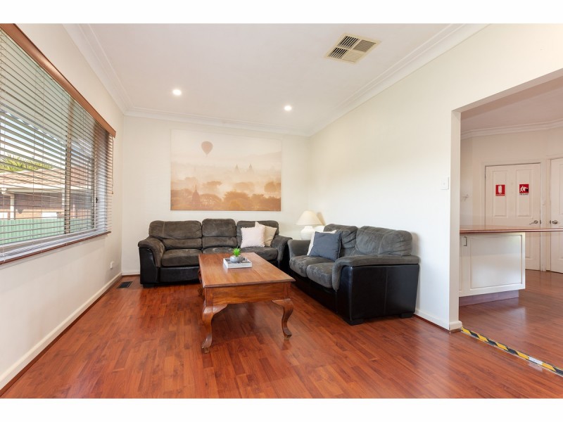 705 East Street, East Albury NSW 2640