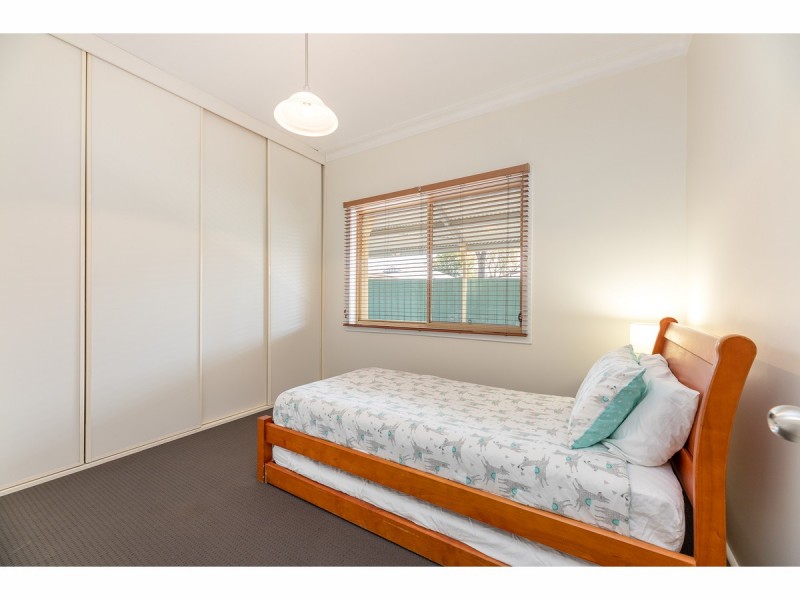 705 East Street, East Albury NSW 2640