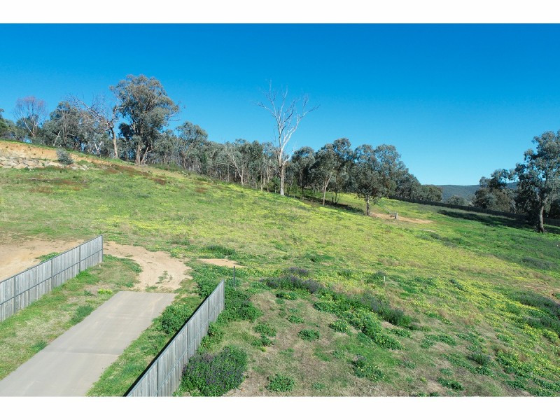 72 Baltimore Avenue, Hamilton Valley NSW 2641