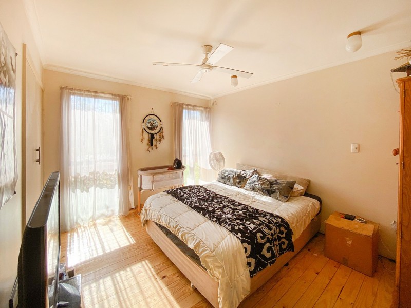 331 Haines Court, Lavington NSW 2641