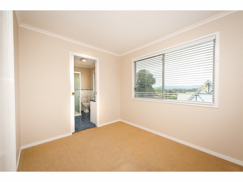 47 Western View Drive, West Albury NSW 2640