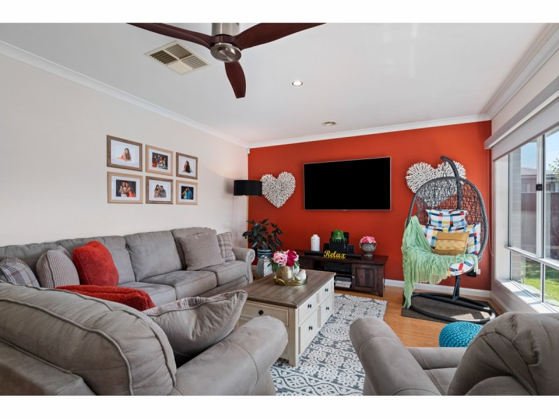 28 Wellington Drive, Thurgoona NSW 2640