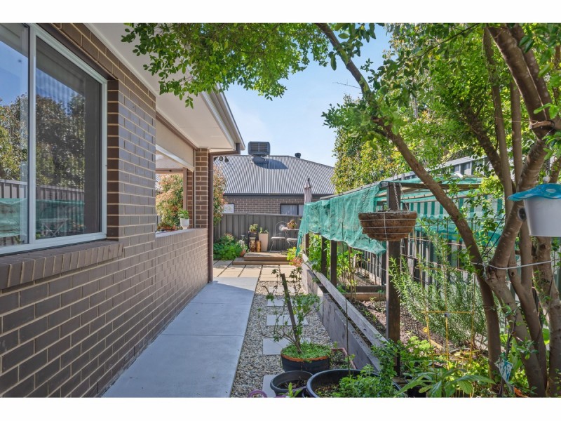 28 Wellington Drive, Thurgoona NSW 2640