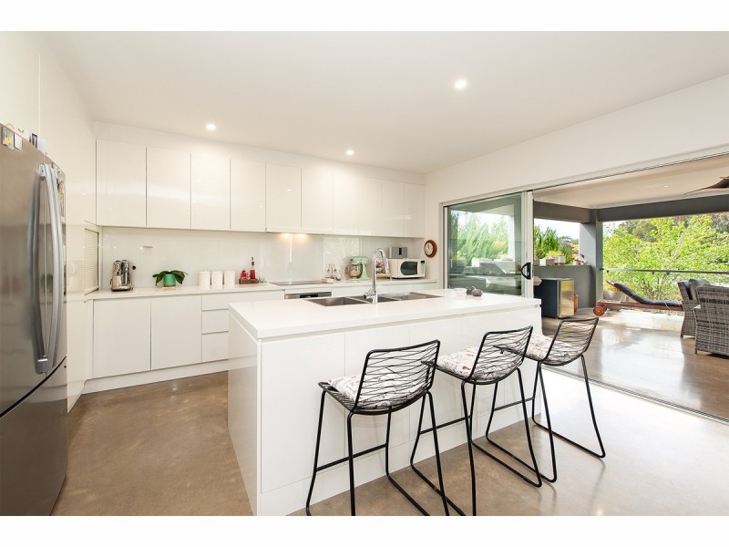 4 Cottlesloe Court, West Wodonga VIC 3690