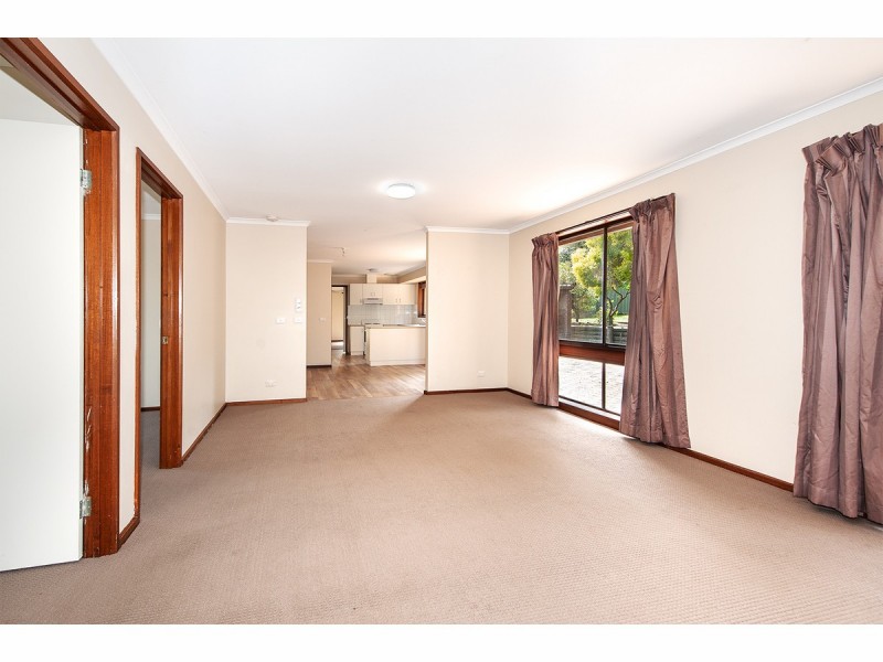 18 Buronga Drive, Springdale Heights NSW 2641