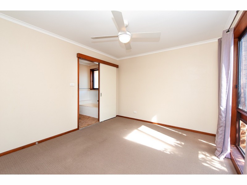 18 Buronga Drive, Springdale Heights NSW 2641