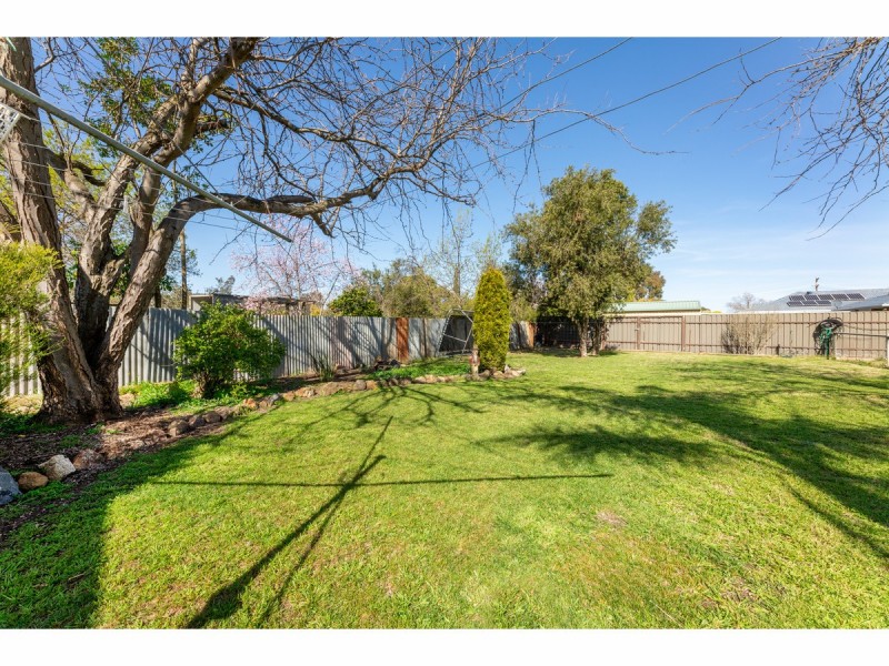 7 Hopetoun Street, Culcairn NSW 2660