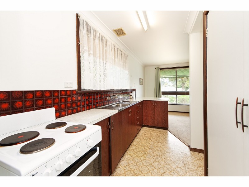 1/383 Parnall Street, Lavington NSW 2641