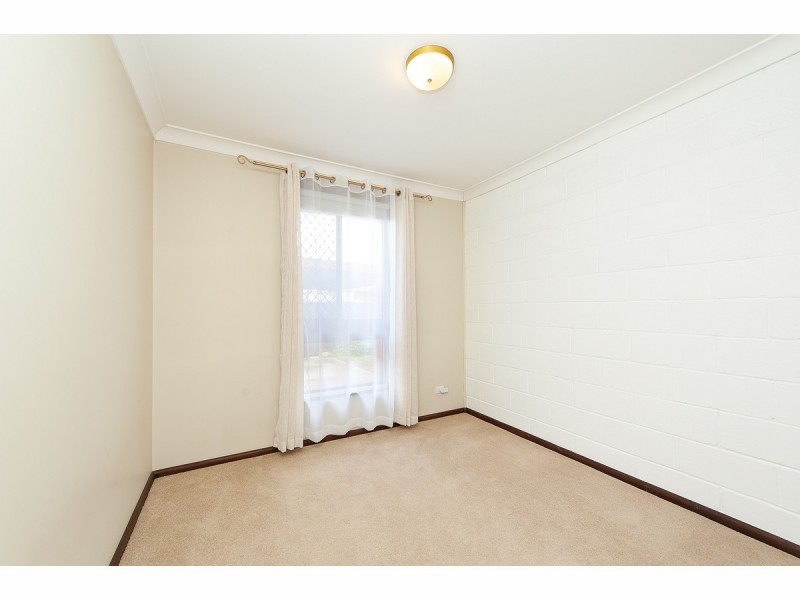 1/383 Parnall Street, Lavington NSW 2641