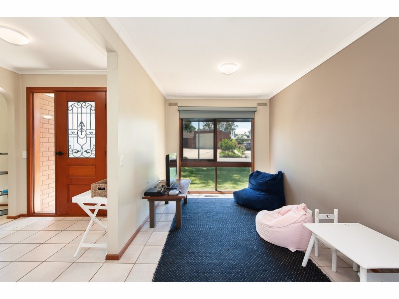 20 St Andrews Circuit, Thurgoona NSW 2640