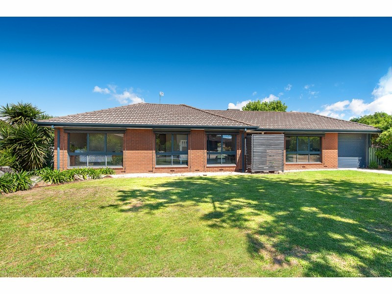 20 St Andrews Circuit, Thurgoona NSW 2640