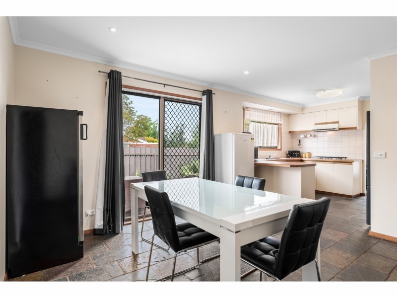 420 Schaefer Street, Lavington NSW 2641