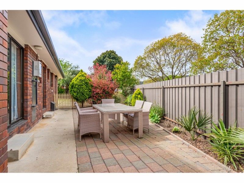 420 Schaefer Street, Lavington NSW 2641
