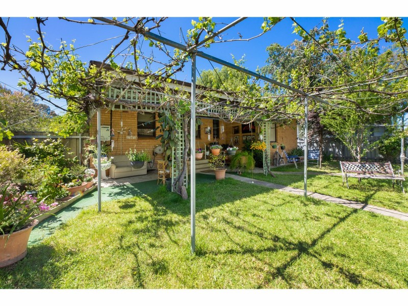 343 Kentucky Avenue, Lavington NSW 2641