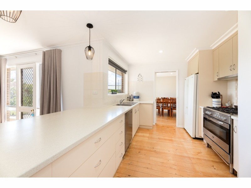 15 Amaroo Crescent, Wodonga VIC 3690