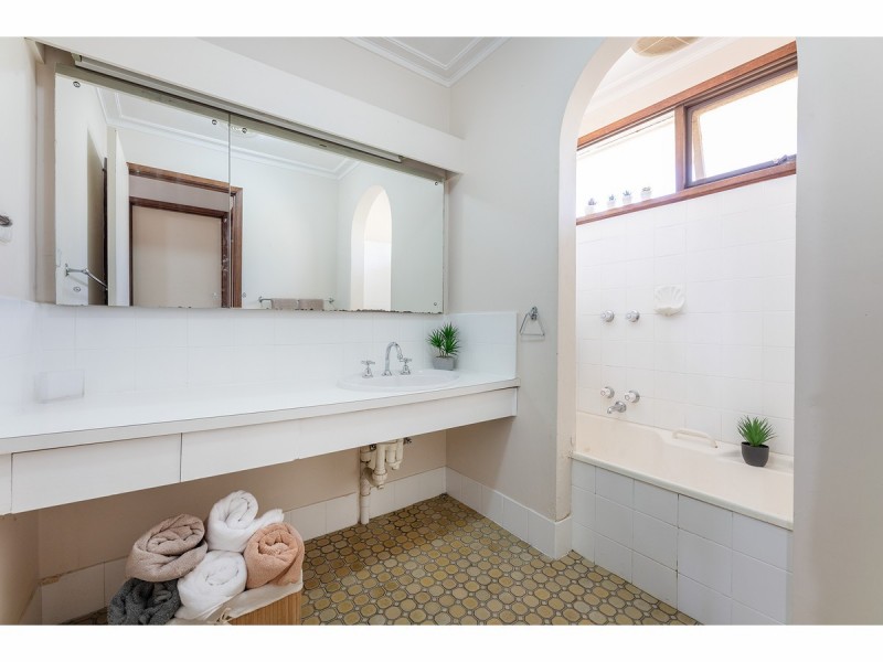 15 Amaroo Crescent, Wodonga VIC 3690