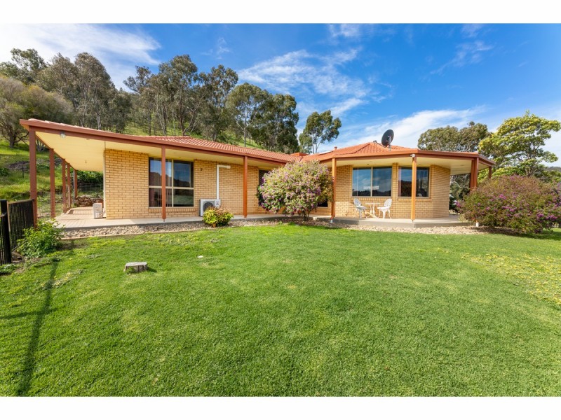 381 Splitters Creek Road, Splitters Creek NSW 2640