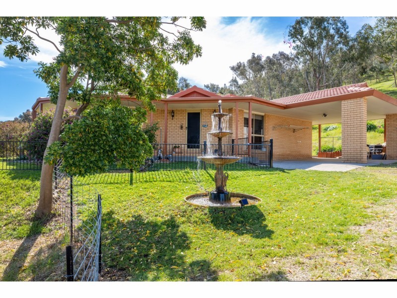 381 Splitters Creek Road, Splitters Creek NSW 2640