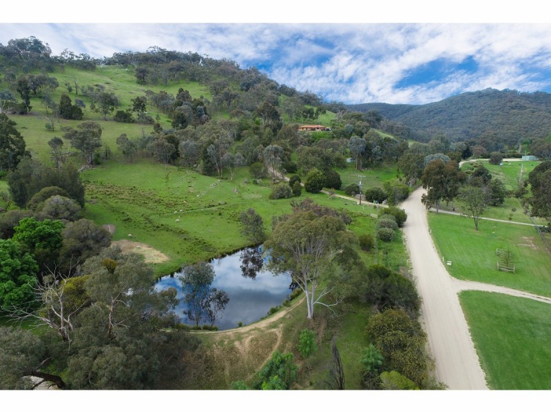 381 Splitters Creek Road, Splitters Creek NSW 2640