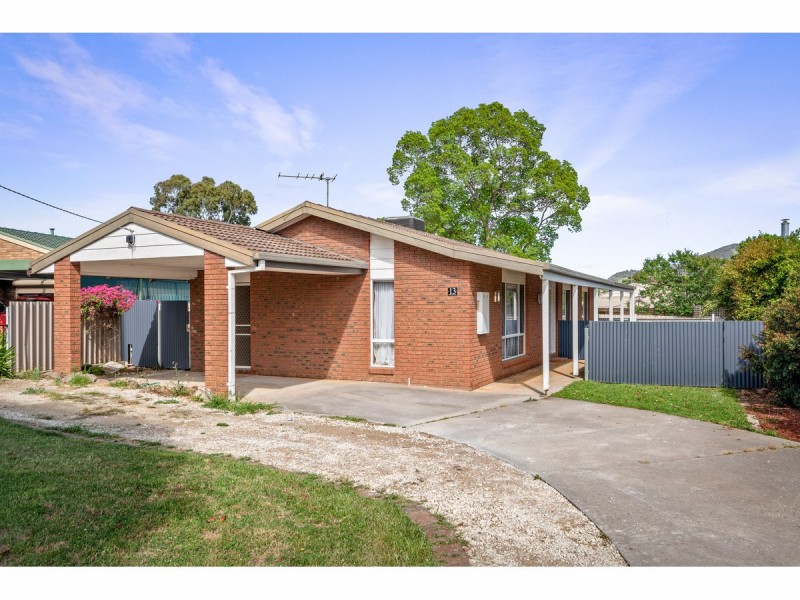 13 Turton Court, West Wodonga VIC 3690