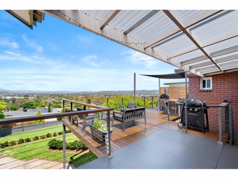 279 Highview Crescent, Lavington NSW 2641