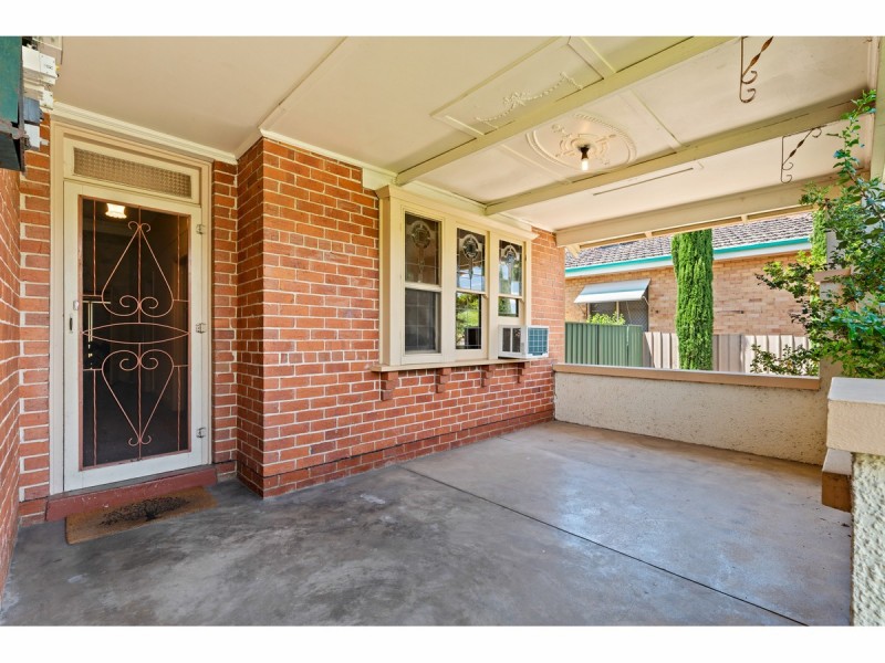 592 Poole Street, Albury NSW 2640