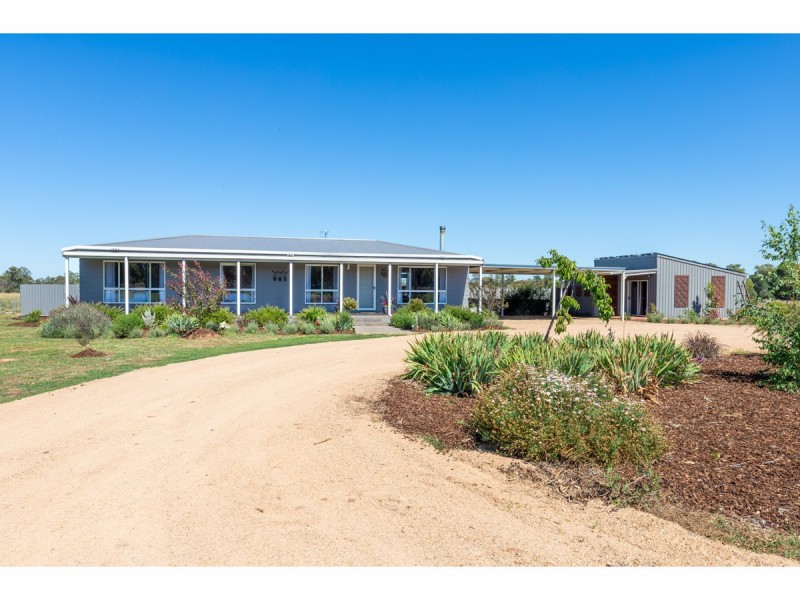 78 Henty Walla Road, Henty NSW 2658